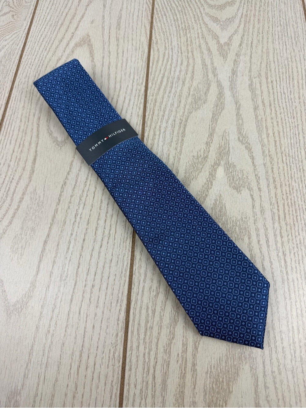 900 Tommy Hilfiger Tie Blue Diamond 400 TL21100129 Silk Poly Blend $69.50